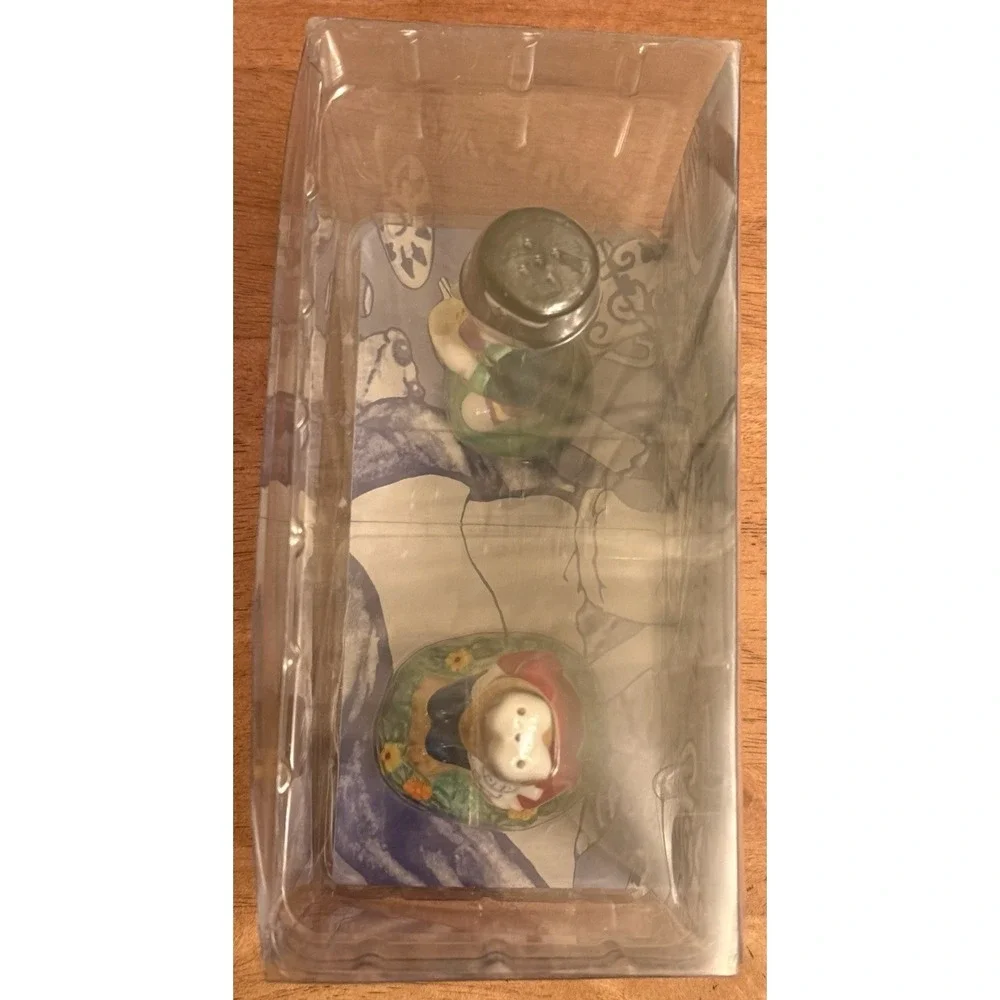 Alice In Wonderland Paul Cardew Salt & Pepper Shaker‎ Madhatter & March Hare NIB